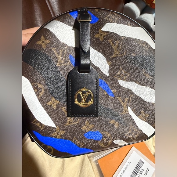 NWT LVXLOL Boîte Chapeau Souple MM bag. - Picture 3 of 10